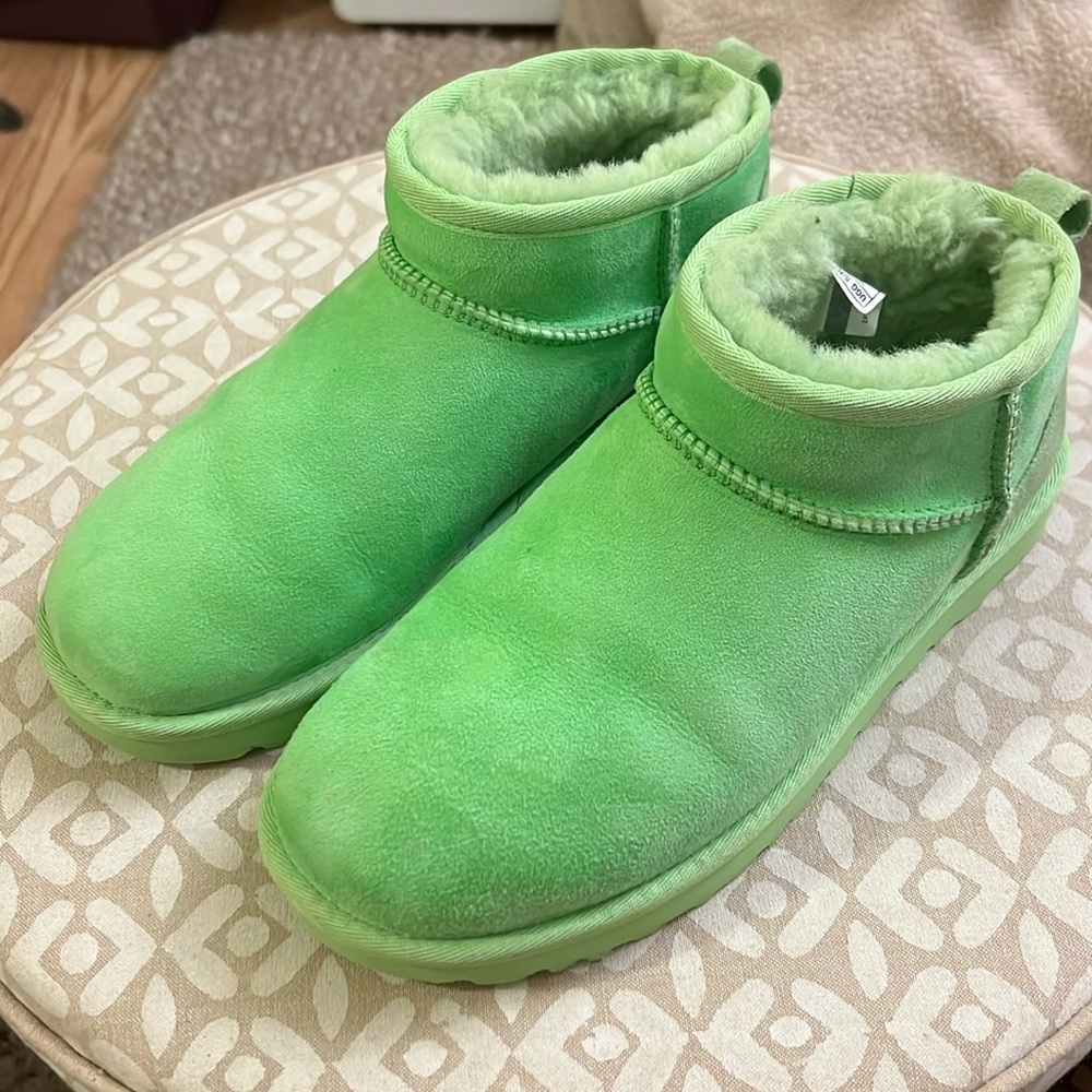 UGG Classic Ultra Mini Boot